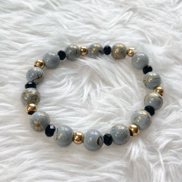 Contemporary Gray Swirl Bead Bracelet - Picture 1 of 5